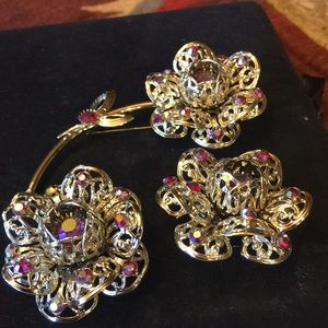 3 pc set vintage Sarah Coventry signed pin & clip onearrings set price now firm
